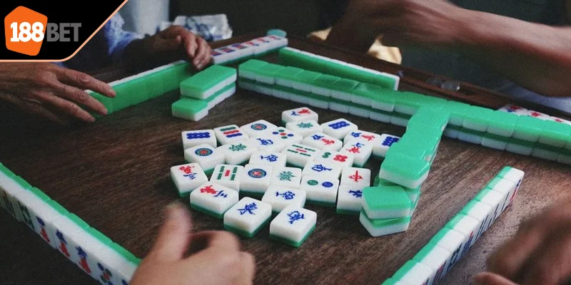 Xác định những quân bài mang khả năng kết hợp cao và bảo vệ chúng